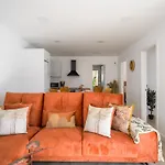 Otono Apartment